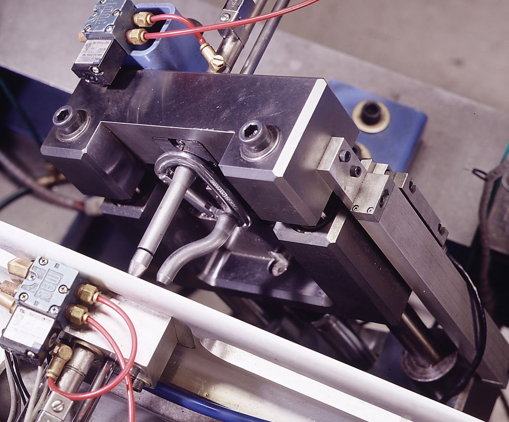 View of Pull-Test-Station.
This station pulls the 