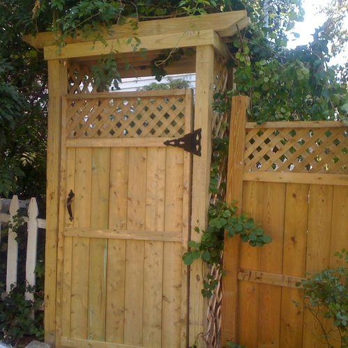 Seven(7) foot Pergola with custom size gate with s