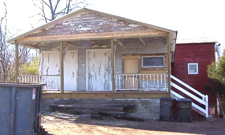 Restoration of Rail Road water tower barn in Green