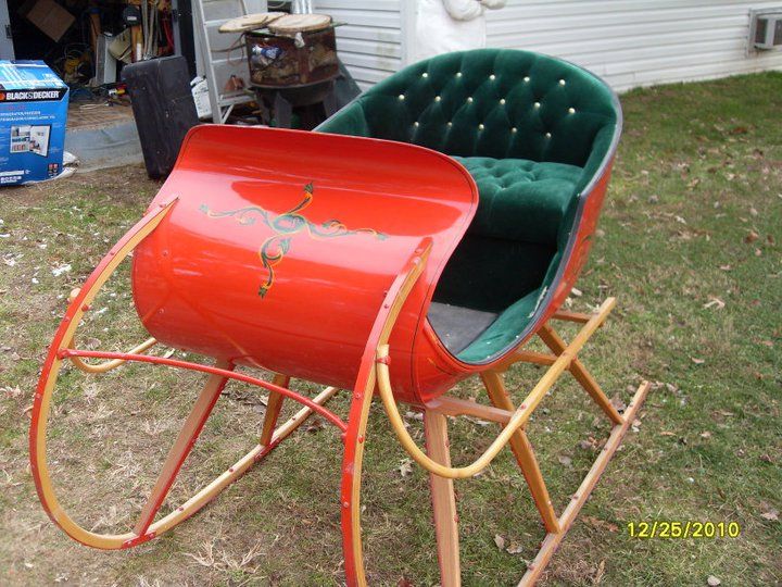 I would love to bring the sleigh for a photo backd