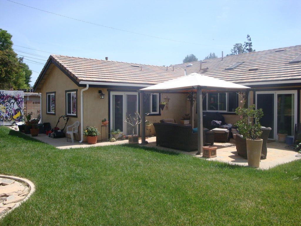 Thousand Oaks