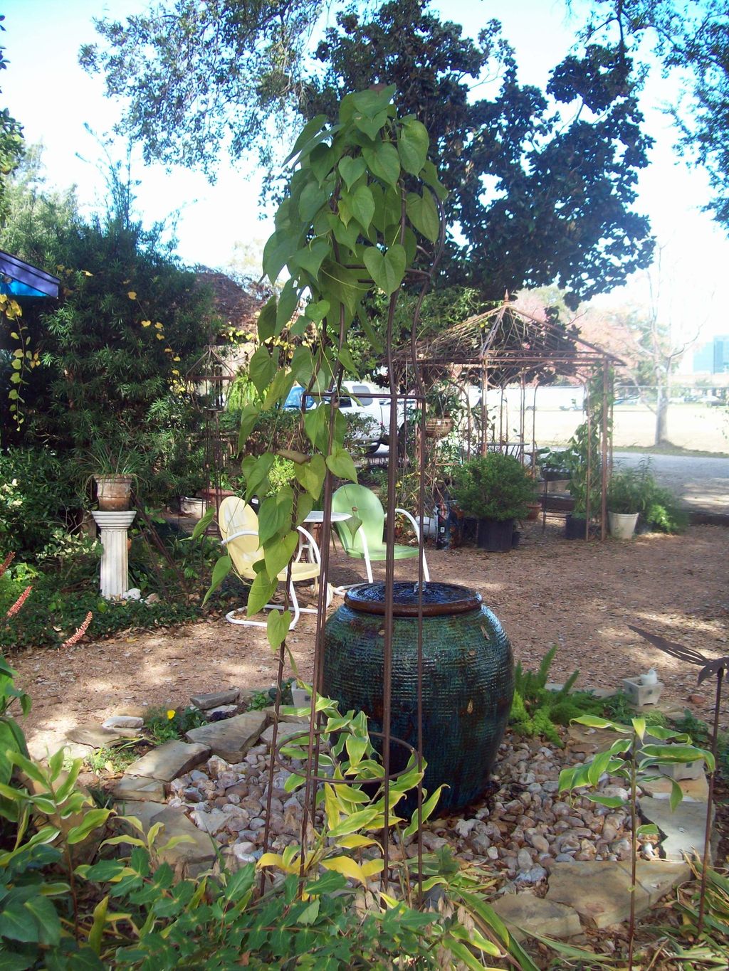 Urn fountain at Garden Dreams display gardens