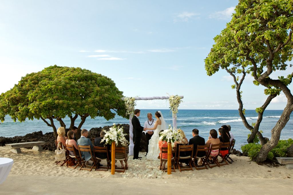 Hawaii Wedding Ceremony; Outdoor Wedding Ceremony