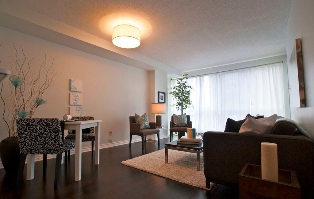 Chick vacant condo, staged and rented in less than