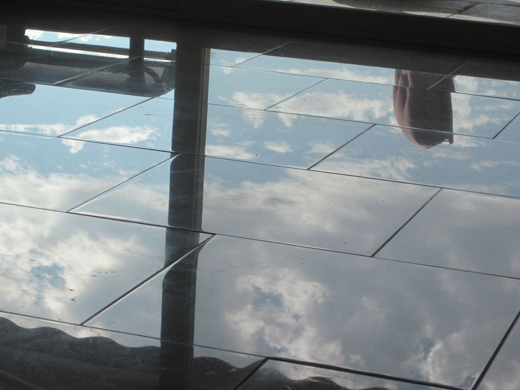 Polished crema marfil marble floor
