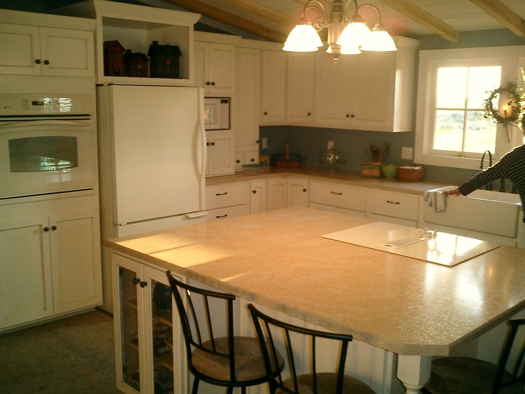 White Kitchen