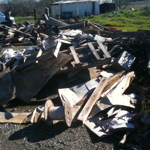 Mix debris on a 5 acre lot in Roseville