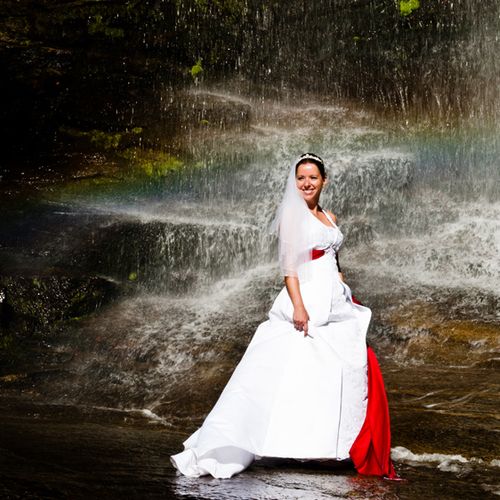Bridal Photography session taken at Twin Falls in 