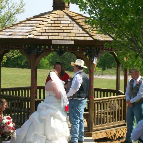 Outdoor country wedding