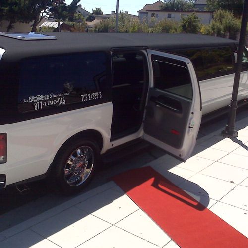 Ford Excursion with Red Carpet Service