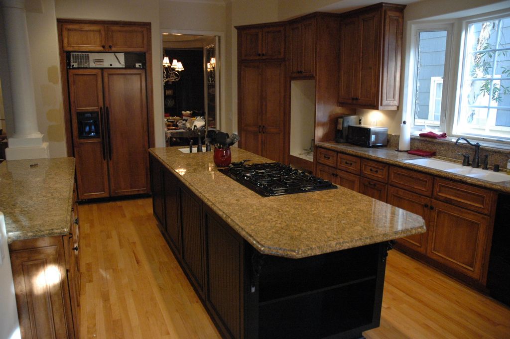 Manhattan Beach Re-face Kitchen

Maple with Glaze 