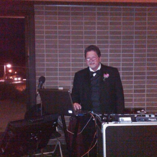 DJ Bill in his Tux at a Wedding