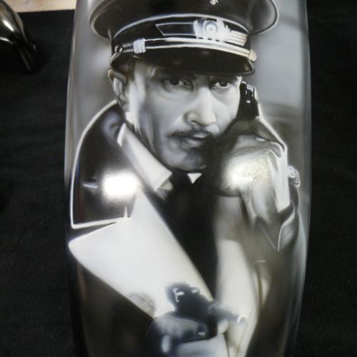 Front fender of a Suzuki with the theme of "Casabl