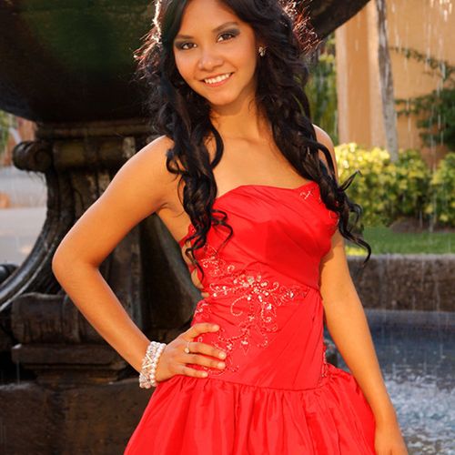 Quinceanera photography is our speciality. Please 