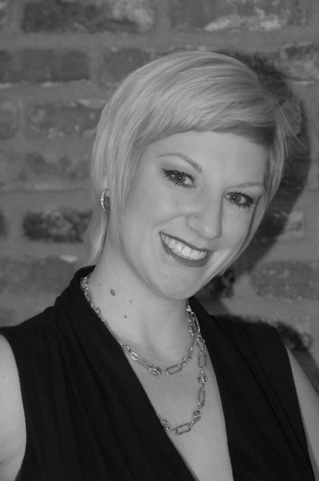 Hairstylist @ Belladonna Hair Salon
