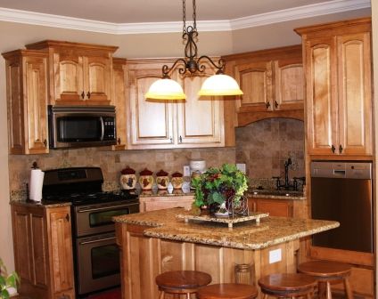 Custom Kitchen Cabinets and Kitchen Islands