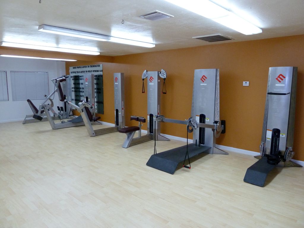 Our Freemotion selectorized machines allow us to w