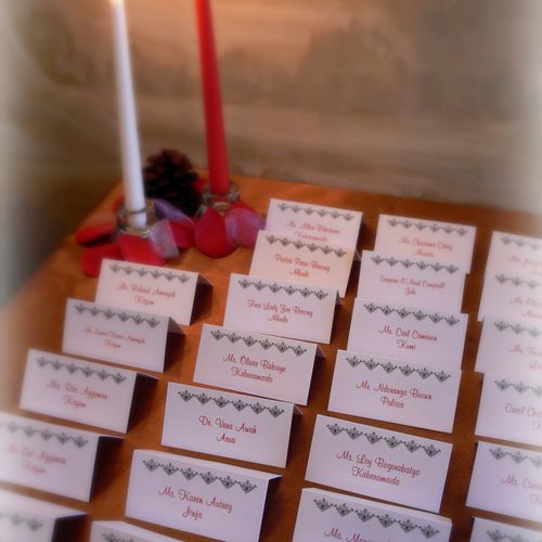 Customized place cards to match YOUR theme. 4 x 4 