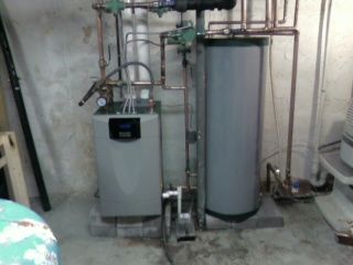 Peerless Purefire Boiler with holding tank 97.3% e