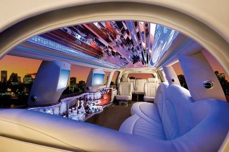 14 passenger Navigator stretch limousine interior