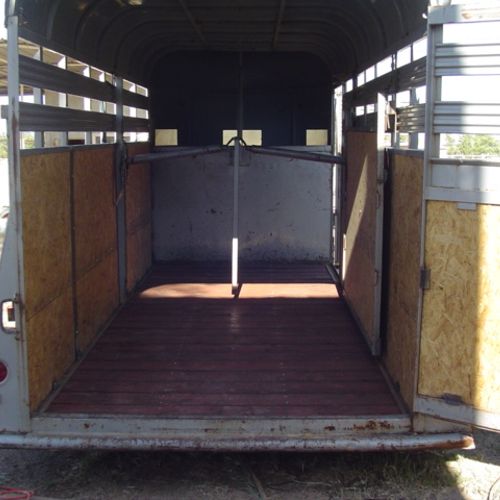 Rebuild of a horse trailer floor, walls and panels