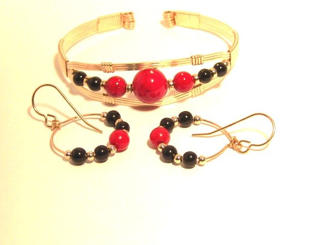 Coral and Onyx Matched Set Bracelet and Earrings