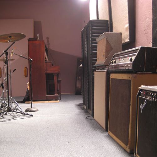 A shot of the live room, along the amp wall. You c