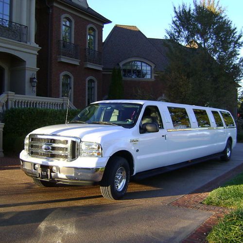 Nashville Luxury Limos!   We bring the party with 