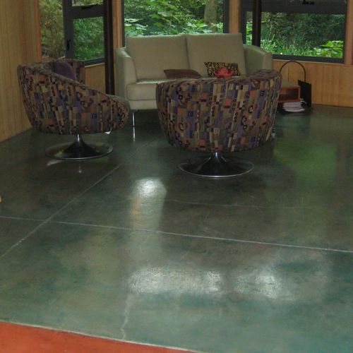 Nice polish-stain floor.