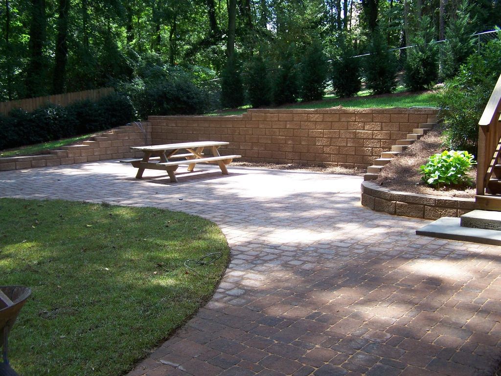 Paver & Block Retaining Wall Installation