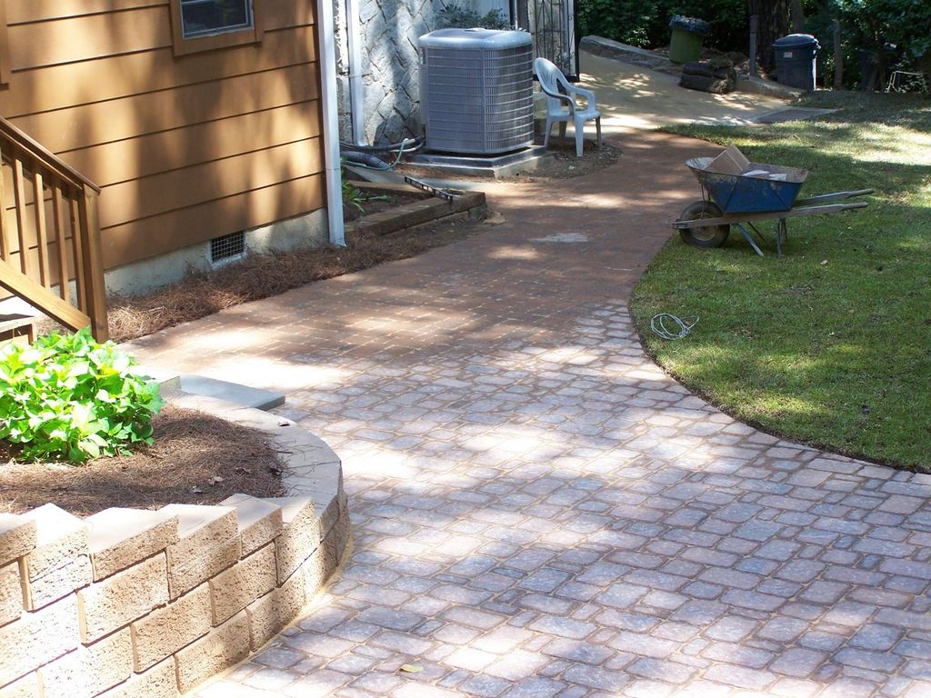 Paver & Block Retaining Wall Installation