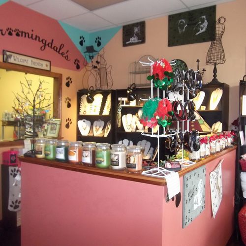 Groomingdale's offers Handmade Jewelry,Candles,Pet