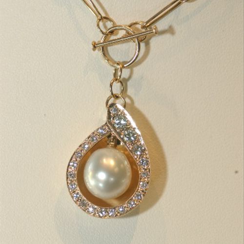 Handmade Australian South Sea cultured pearl and d