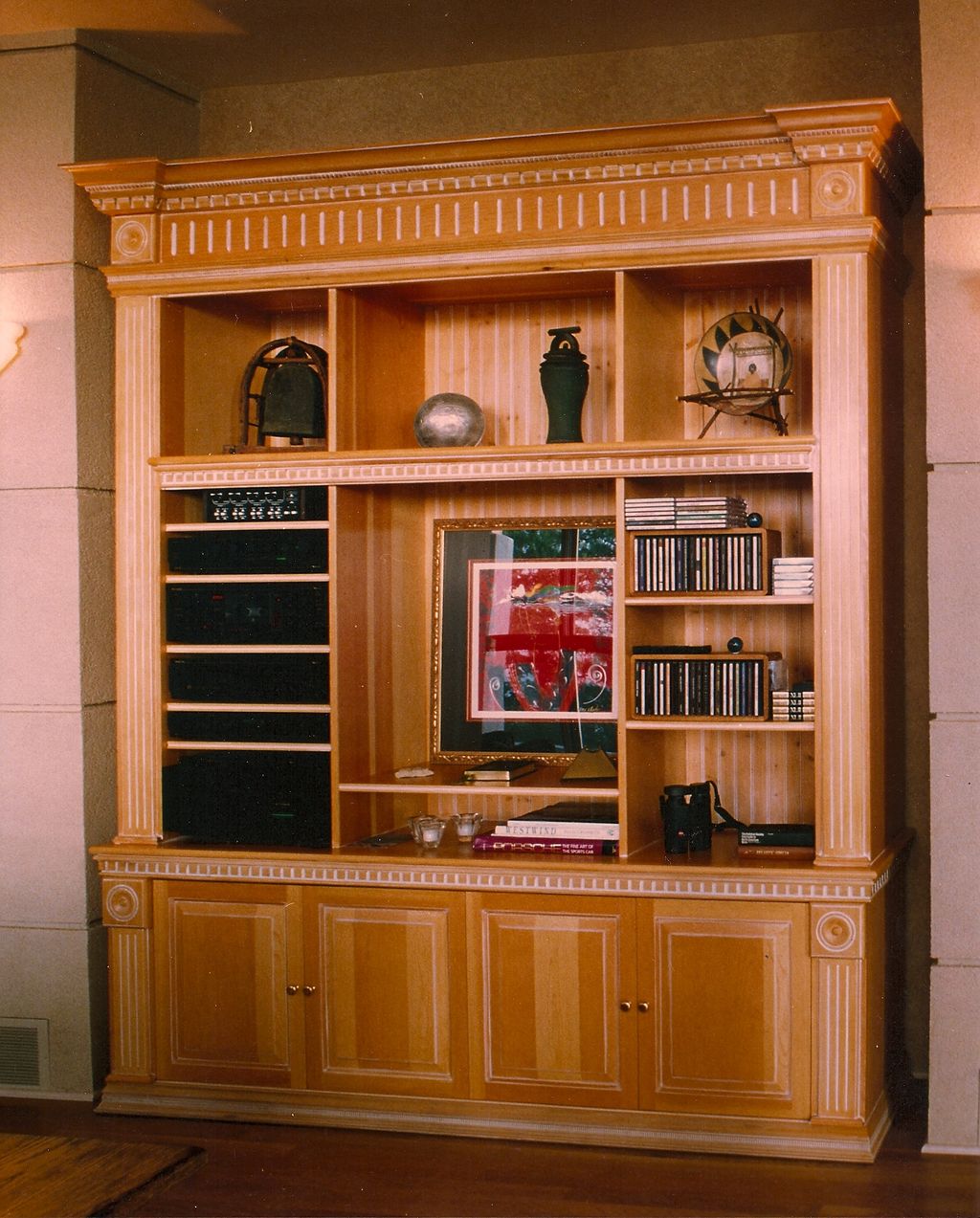 Entertainment center