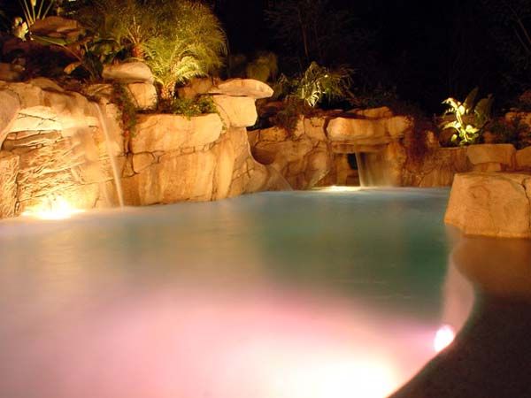 20thcenturypools.com