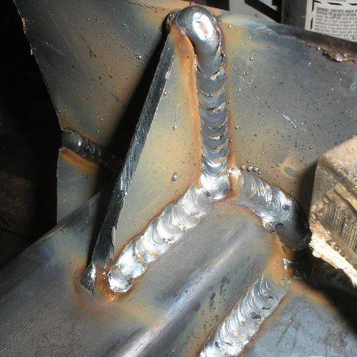 Stable (gusseting) and reinforcement welding