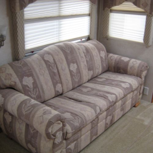 Upholstery Cleaning in R.V.