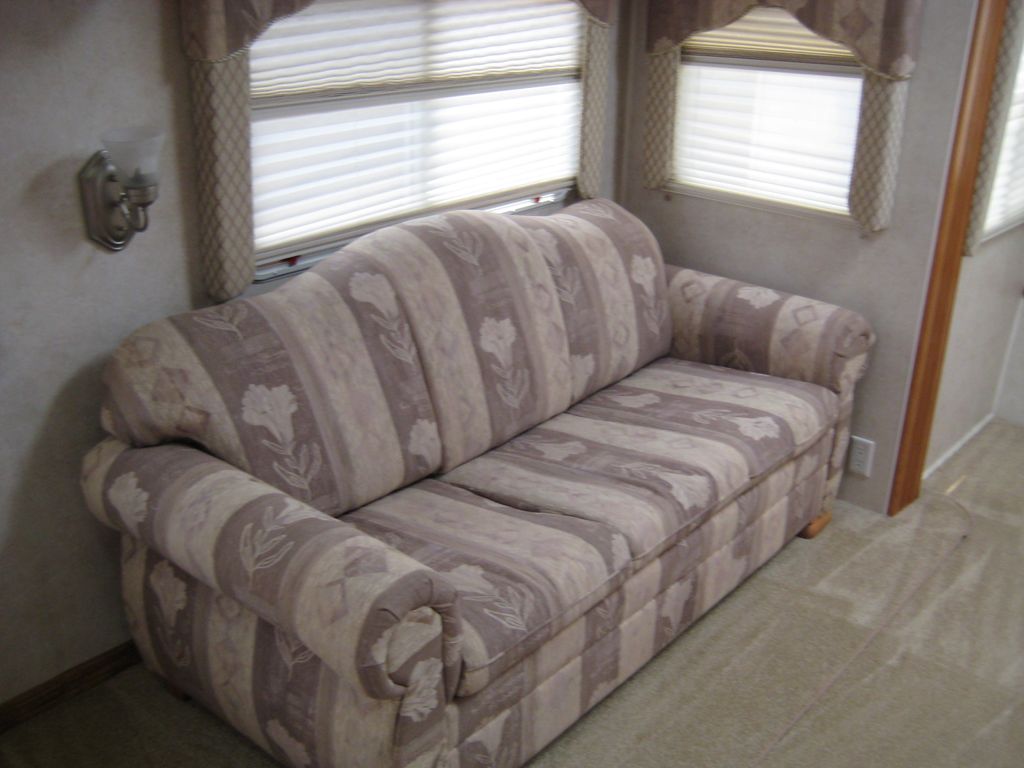 Upholstery Cleaning in R.V.