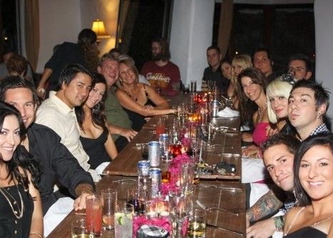 Whether you need a Corporate Magician or a Wedding