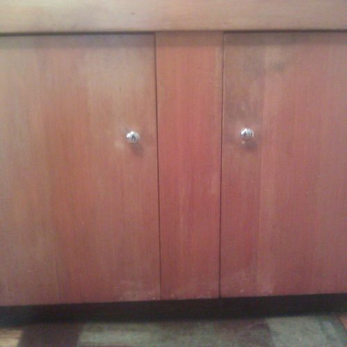 These cabinets had beautiful natural grain that wa