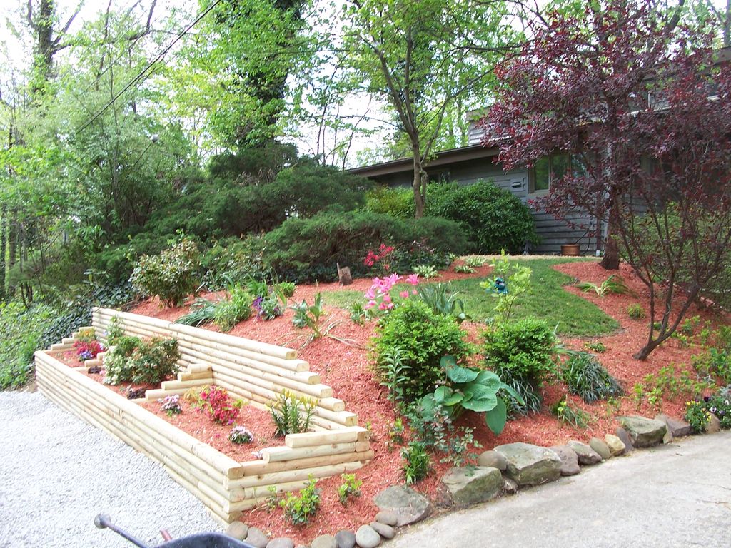 South Hills retaining wall/ flower Bed