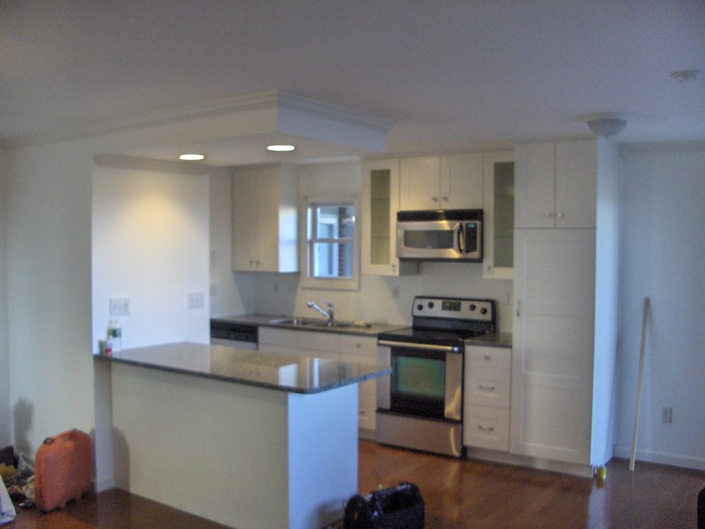 Kitchen and alimented floor Install