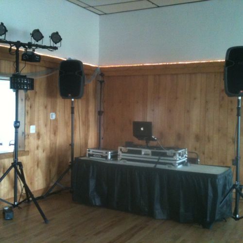 Standard DJ Set-up with Dance Floor Efffect Lighti