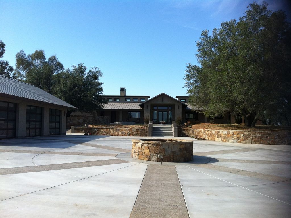 residence
plymouth california