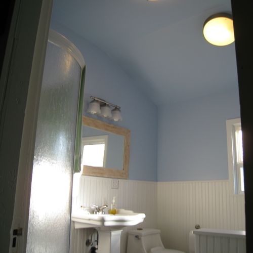 Bright and light bathroom