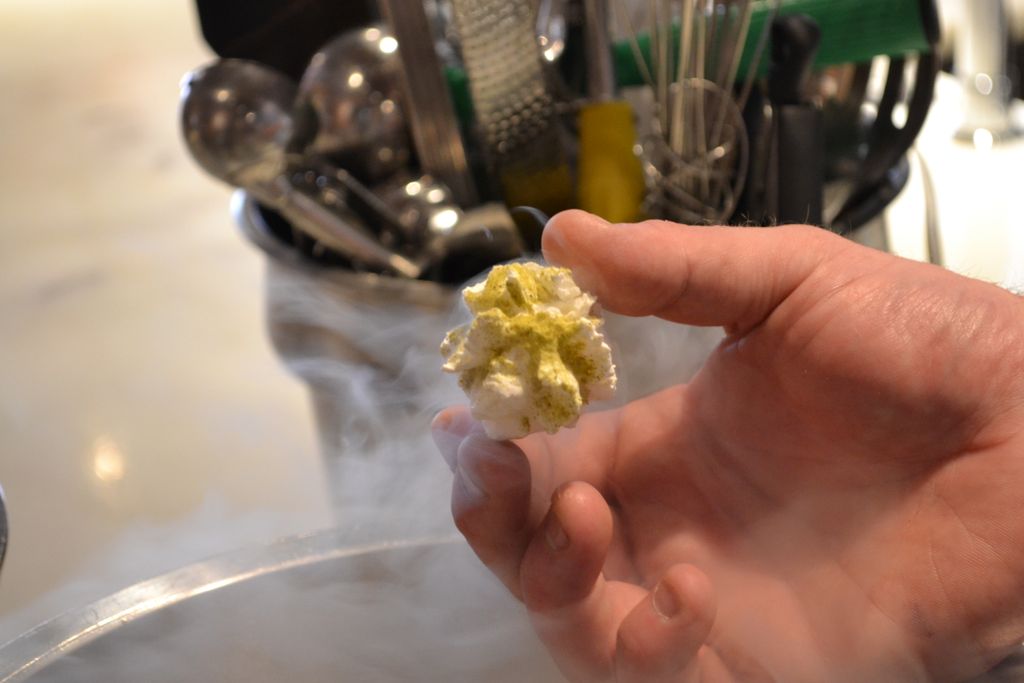 Chile relleno space foam