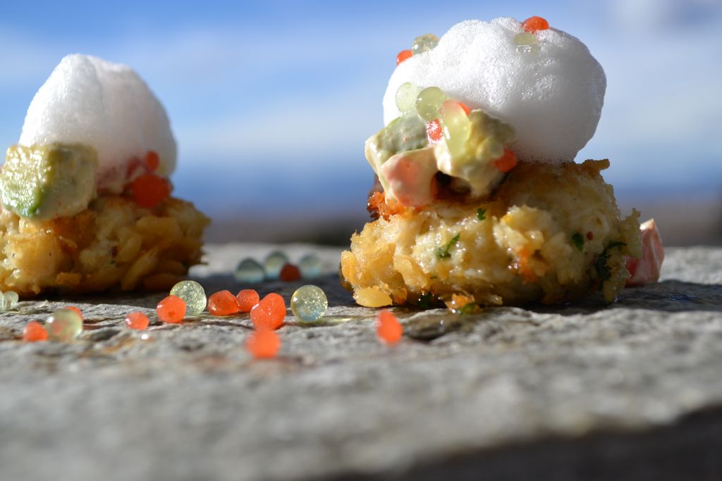 Crab cakes with space foam and siracha caviar!
