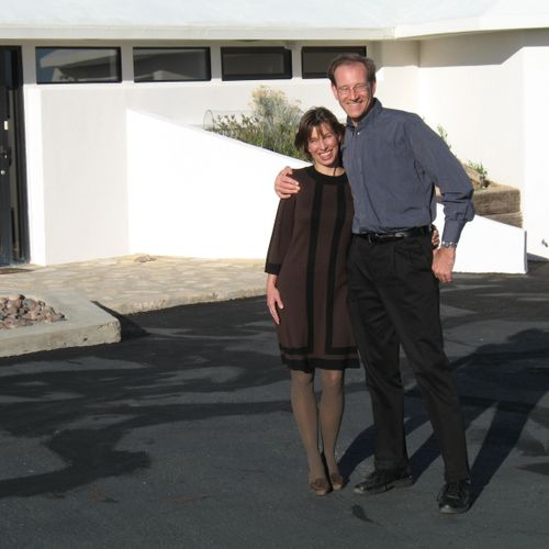 Lisa and Stephen Kroese at the home of Burt Rutan 