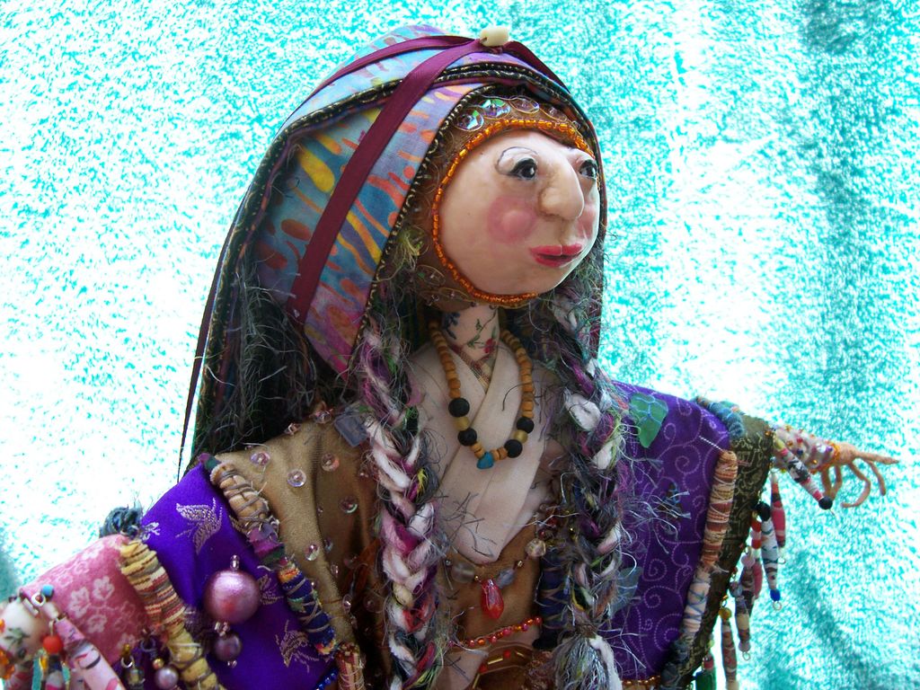 Bead Head "Granny" - an archetype doll