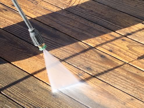 Power washing: 
Houses, Patios, Gutters, BBQ's....